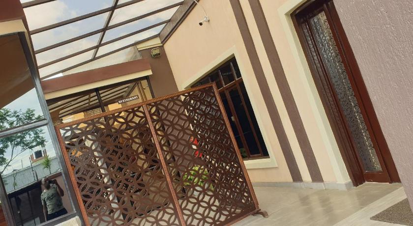 401 Hotel Restaurant